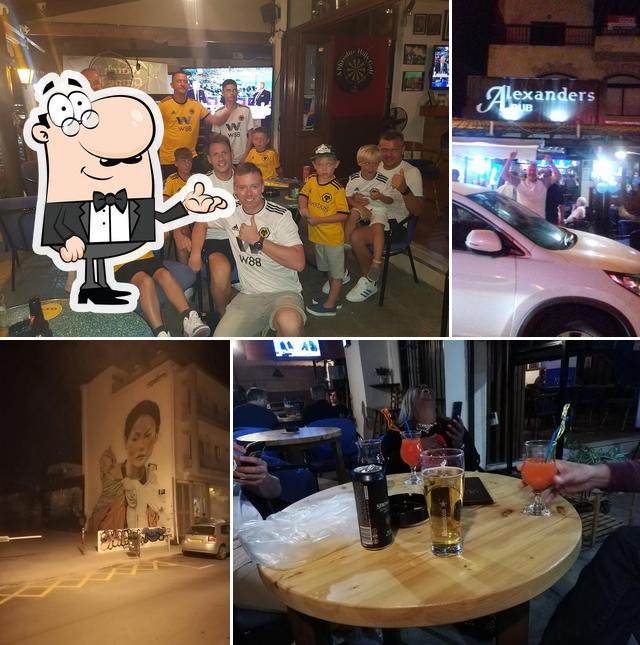 L'intérieur de Alexanders Sports Bar