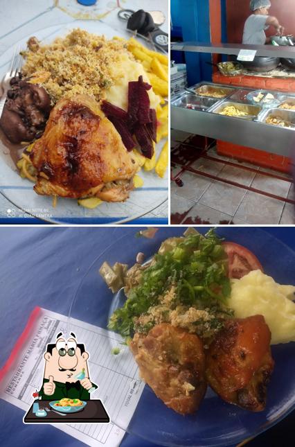 Comida em Restaurante Maria Fumaça