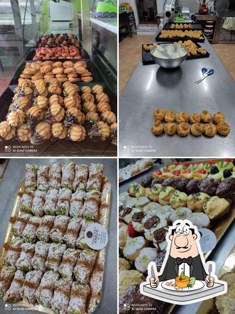 Cibo al Pasticceria Greco