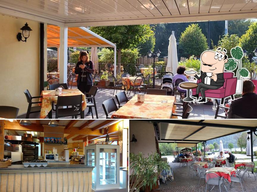 Dai un'occhiata agli interni di PIZZICO