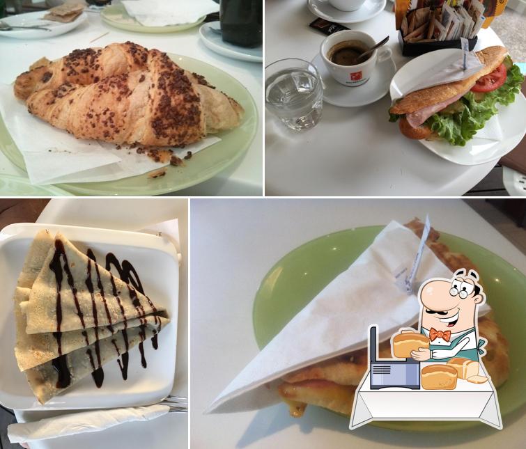 Pane all'aglio al Sandwich & Croissant Caffe