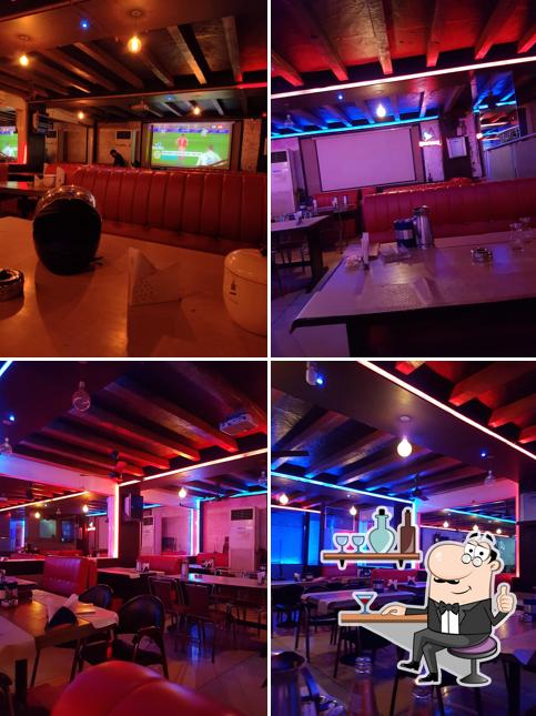 Digvijay Palace - Bar