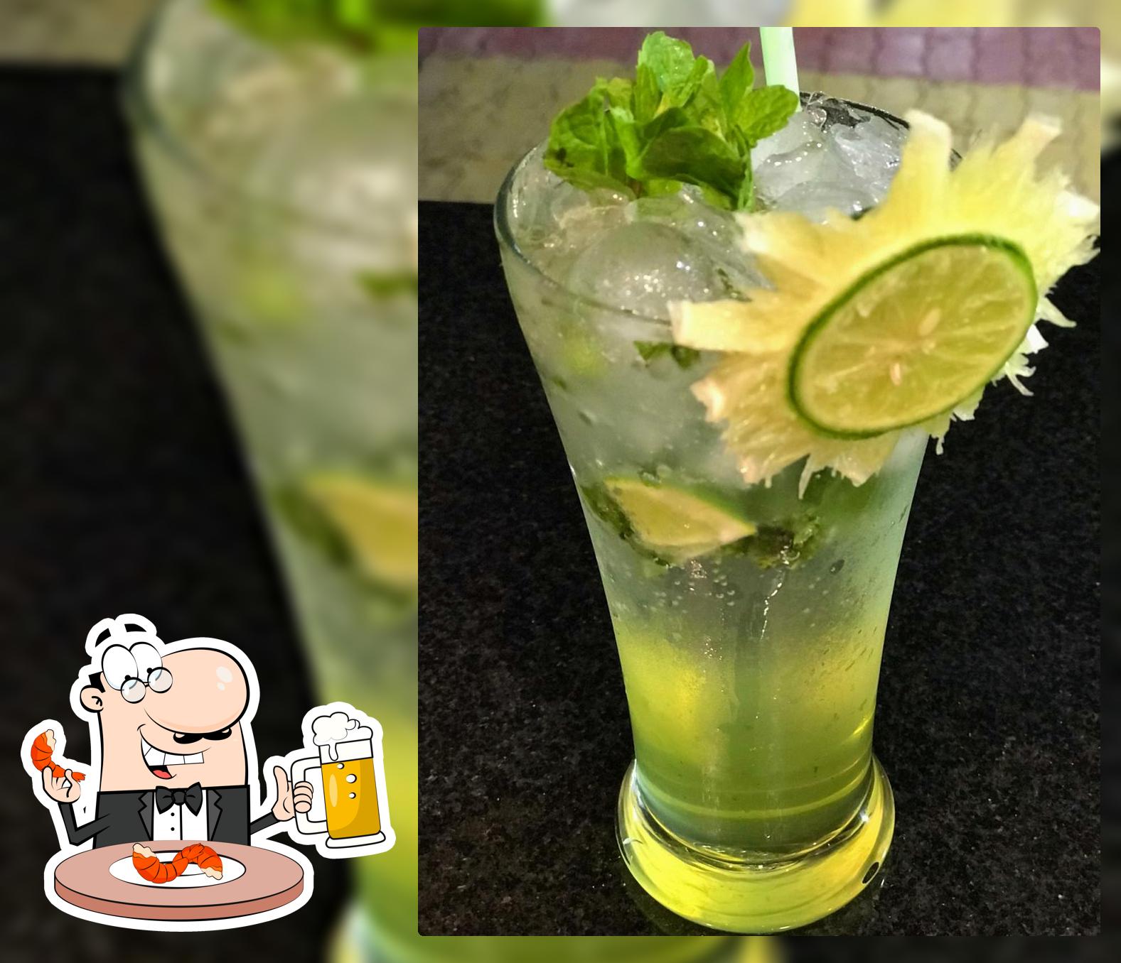 Mr & Mrs - Cafe & Juice Bar