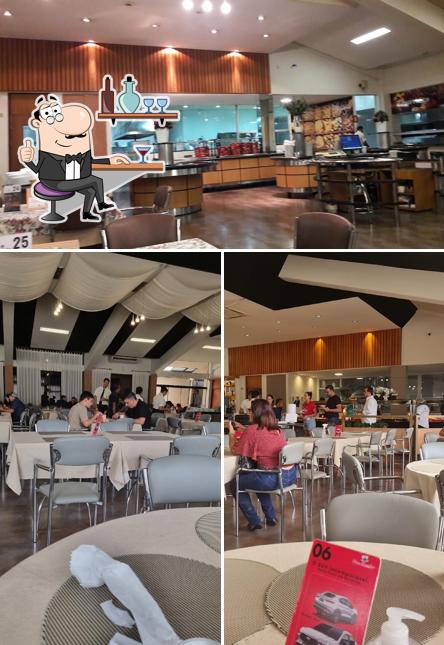 O interior do Restaurante Dom Vergilio