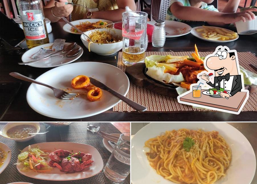 Food at Praia Da Colva kitchen & Bar Multicuisine