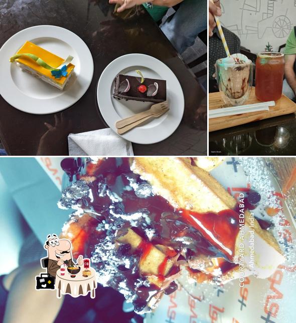 Chocolate mousse at Java+