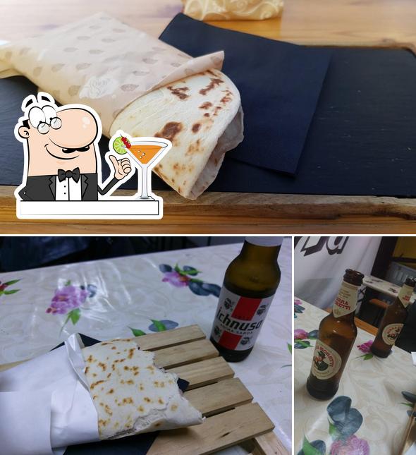 La foto della bevanda e cibo di Sciaff