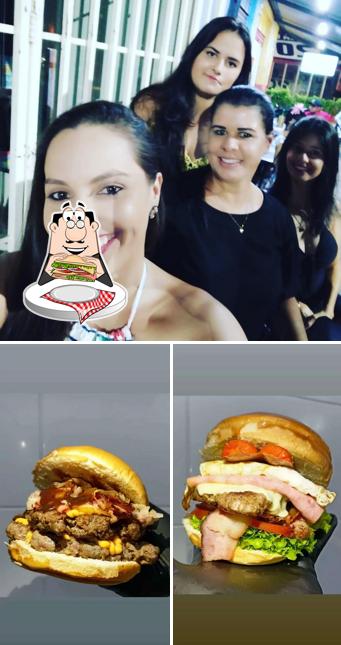 Clube sanduíches em Scooby-Doo Lanches