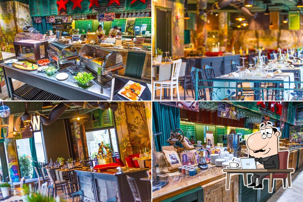 Siediti a un tavolo di Cage Club by Admiral Art Hotel