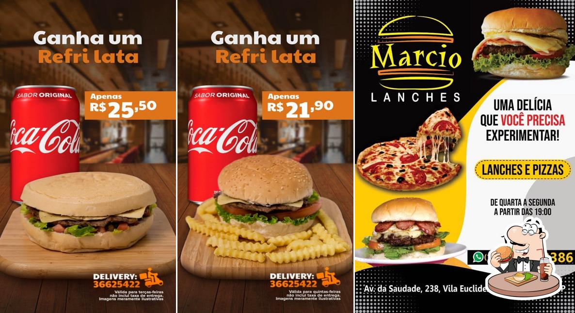 Hambúrguer em Márcio Lanches
