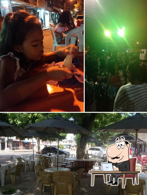 O interior do Bar do João ou Negão