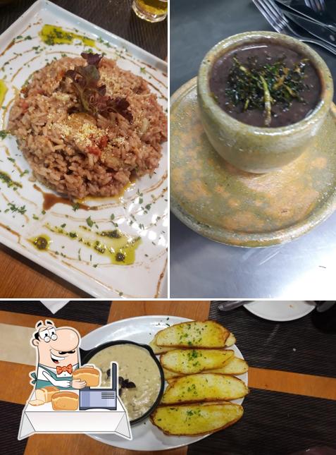 Pão-com-alho em DOM FERREIRO PARRILLA E MAR