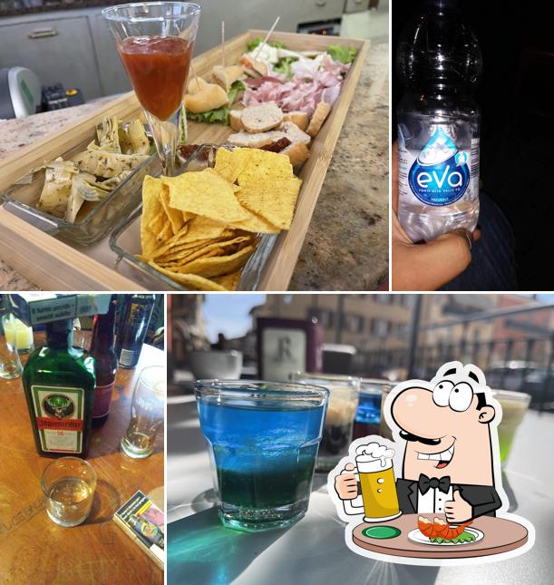 Puoi prenderti un rinfrescante bicchiere di birra chiara o scura