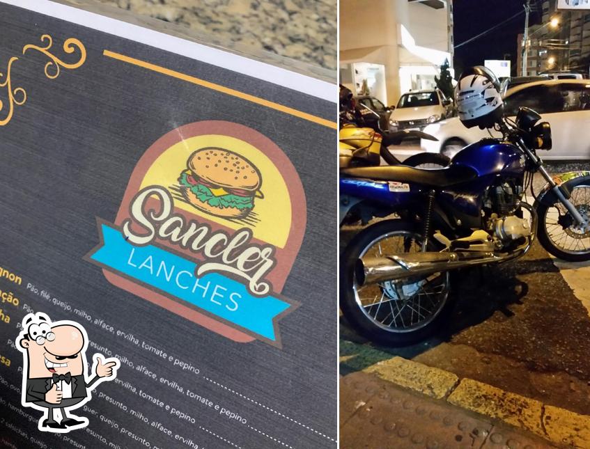 Look at the picture of Sancler Lanches