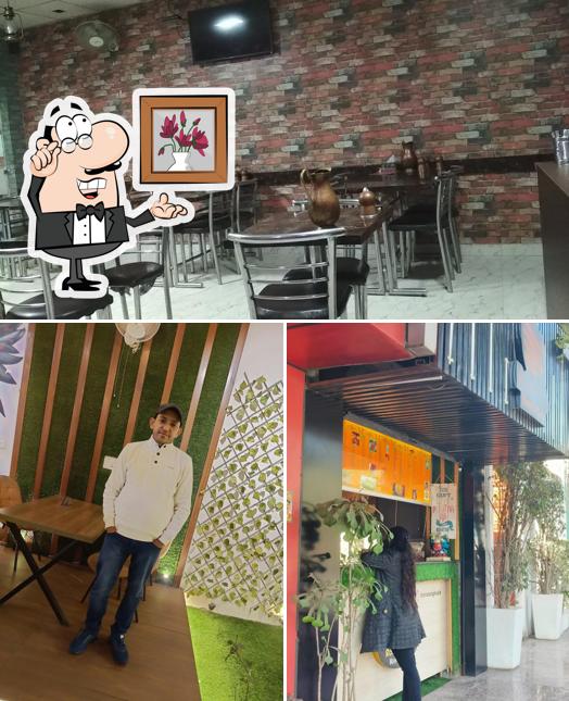 Take a seat at one of the tables at Rai Singh's Amritsari Kulcha (Bawana, Delhi)