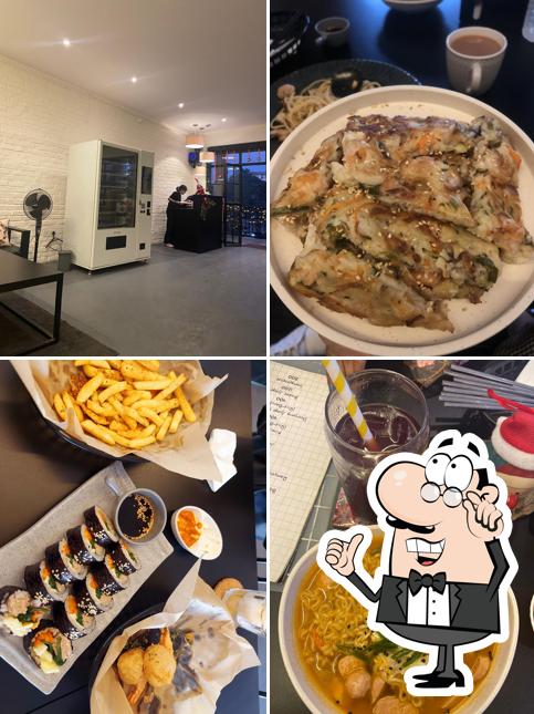 The interior of mok.jaa