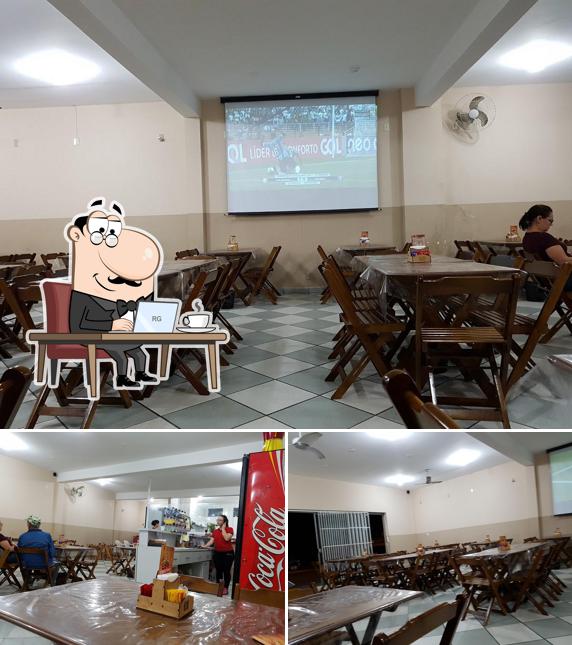O interior do Império Lanches E Porções