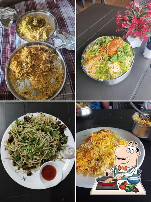 Chicken curry at RAJU GARI BIRYANI ADDA