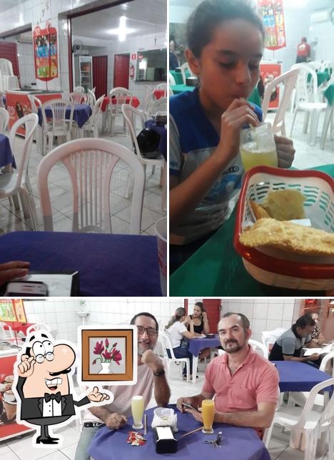 O interior do Taty Lanches