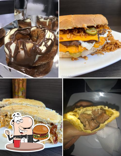 Hambúrguer em Xis 08&80 Lanches
