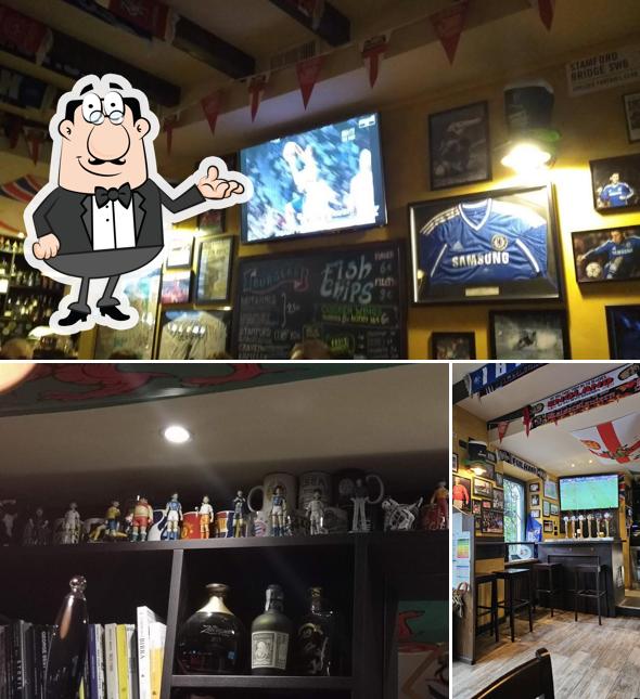 Siediti a un tavolo di The Bench Pub