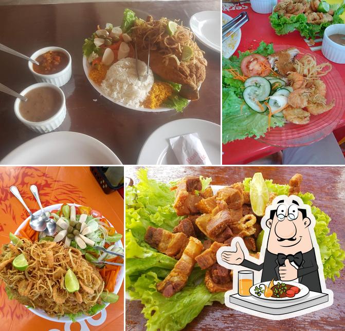 Comida em Restaurante Rancho Carioca Ilha Comprida SP