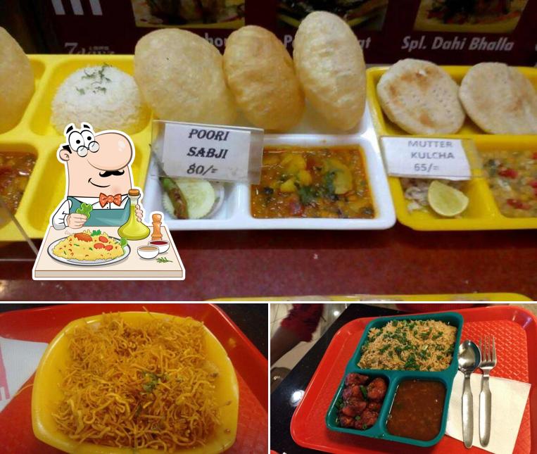 Meals at SRS 7 Dayz Chaats & Sweets