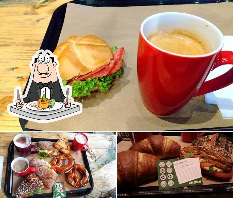 Nourriture à BACK-FACTORY