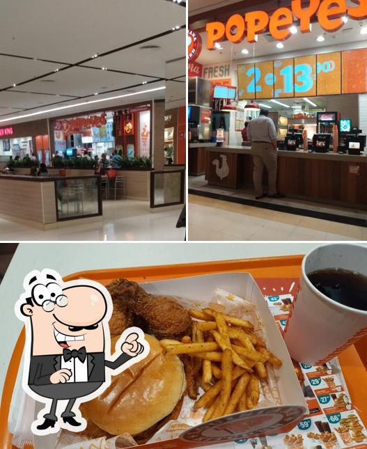 O Popeyes Louisiana Kitchen se destaca pelo interior e bebida
