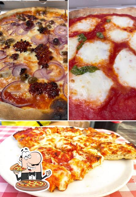Scegli tra le molte varianti di pizza