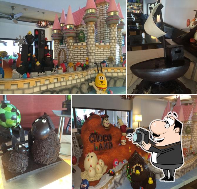 AZ.U.R Bar and Lounge