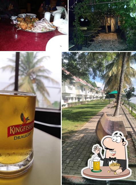 Captain's Table Restaurant