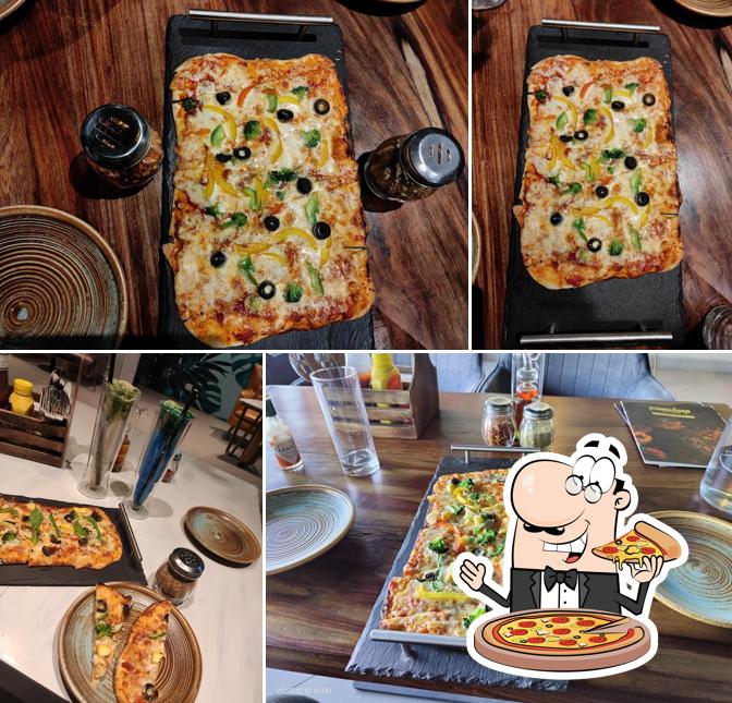 Order pizza at Pomodoro Cafe and Lounge