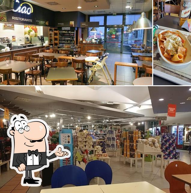 Dai un'occhiata agli interni di Autogrill Villanova Sud