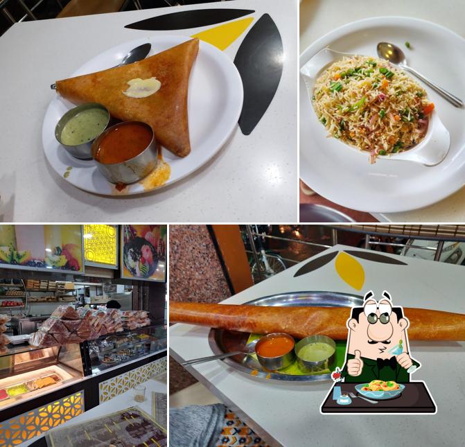 Meals at Sri Krishna Aramane