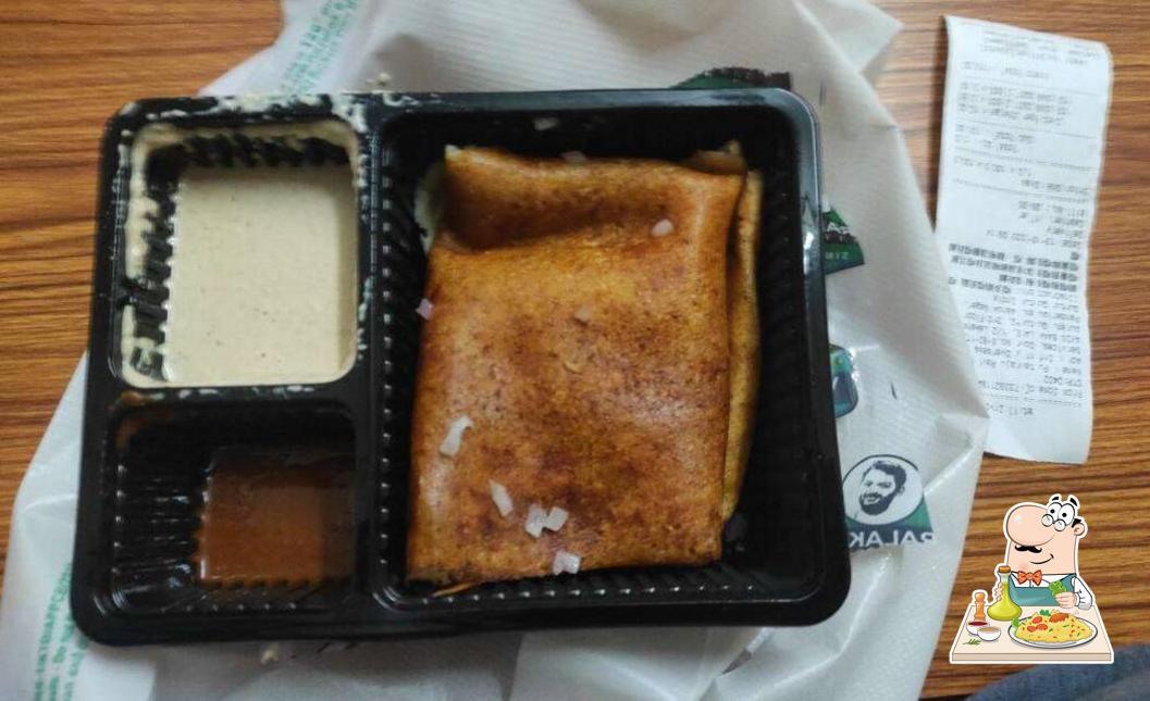 Food at Varalakshmi Tiffins