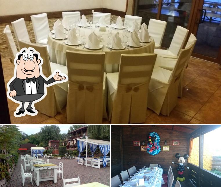 Installez-vous à l'une des tables de Lito