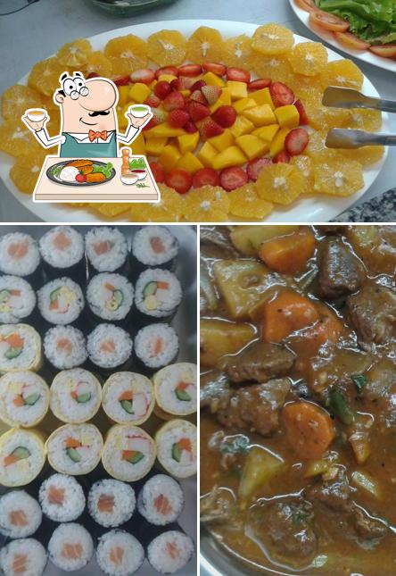 Comida em Restaurante Maná