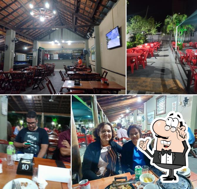 O interior do Alphaville Bar e Petiscaria