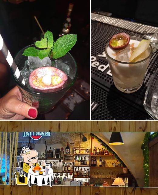 QuarantaCinque si caratterizza per la cibo e bancone da bar