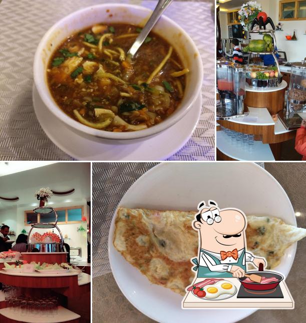 Omelette at Crescent Resort