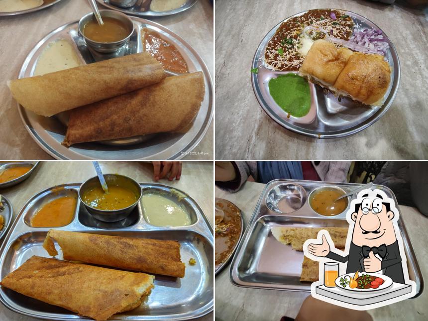 SOUTH INDIAN MADRASI DOSA WALA