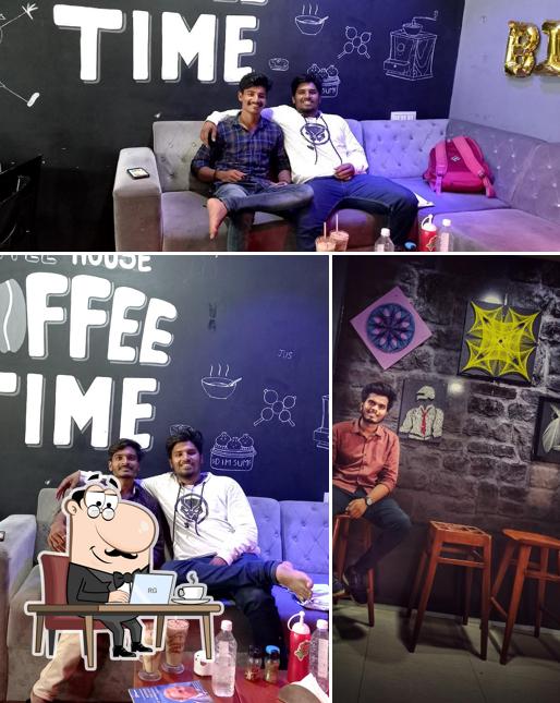 Check out how The Cafe Expresoo looks inside