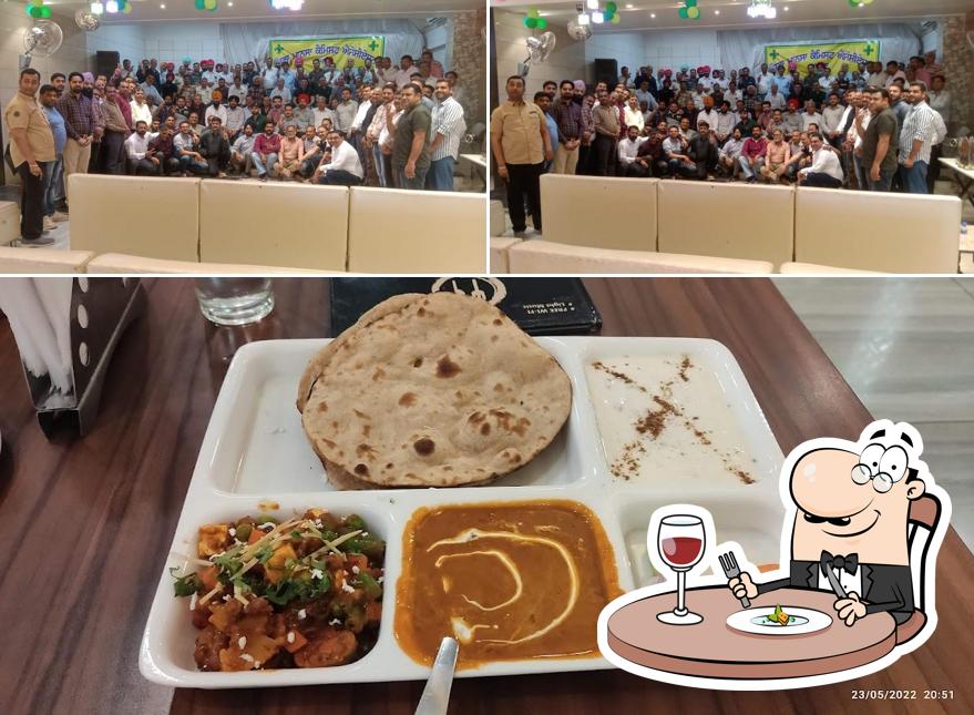 Food at H o t e l R o m a n z a