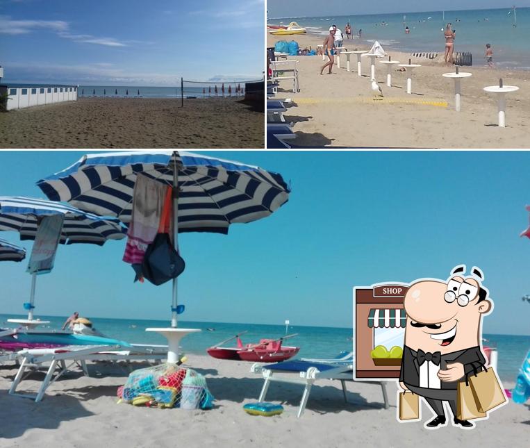 Puoi goderti l'aria fresca da seduto all'esterno di Chalet La Primula