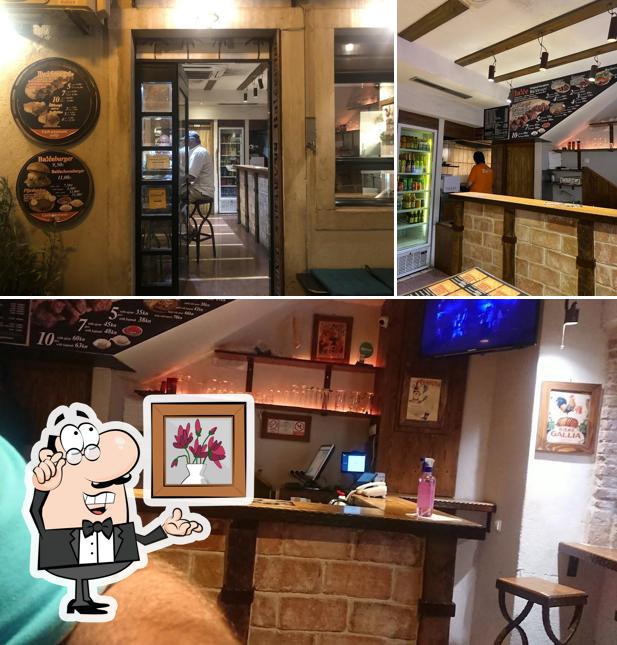 Siediti a un tavolo di Ba!Će