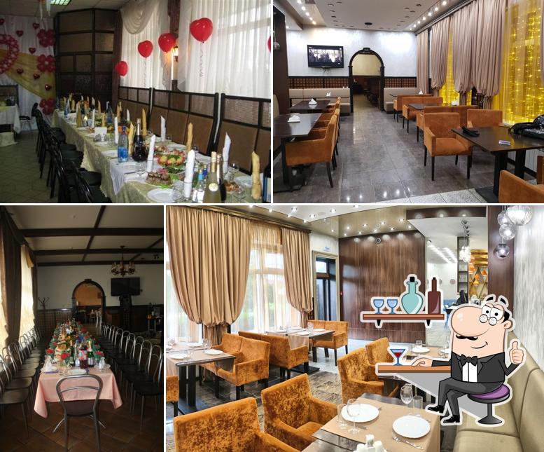 Installez-vous à l'une des tables de Cafe in Razvilka