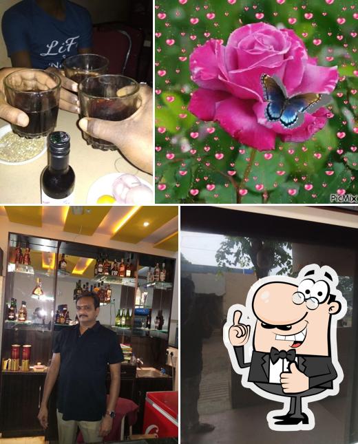 Gayatri Lodge and Restaurant