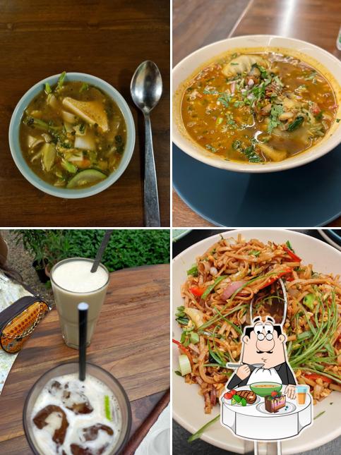 Hot and sour soup at Nomads