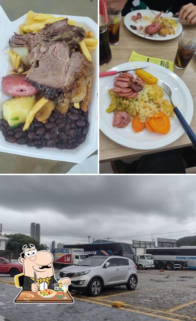 A ilustração a Litoral Restaurante e Churrascaria’s comida e exterior